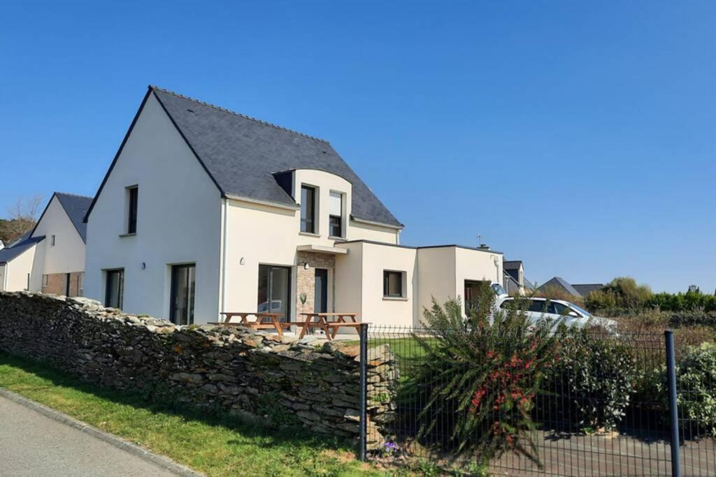 Maison Recente Avec Vue Mer, Plage Et Port A Pied サルゾー エクステリア 写真